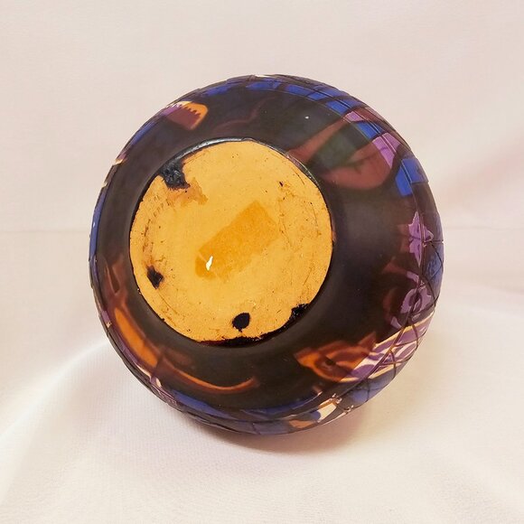 Terra Cotta Etched Vase, Pacific Island Motifs - Picture 4 of 6